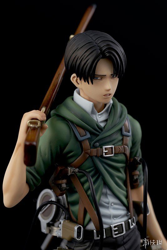《进击的巨人》兵长战斗姿态手办 手持来福枪帅炸!