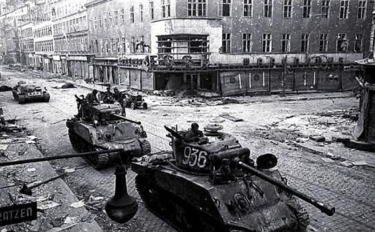 苏联红军占领柏林图片