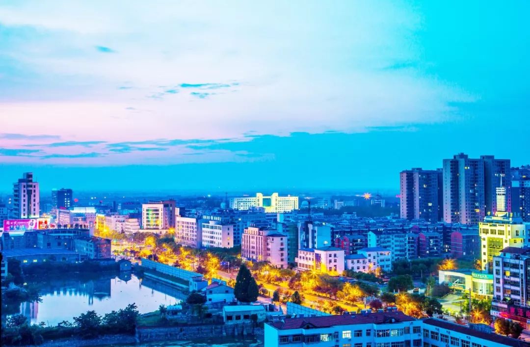 壮丽70年奋斗新时代团风1949火红太阳出东方水陆重镇获新生