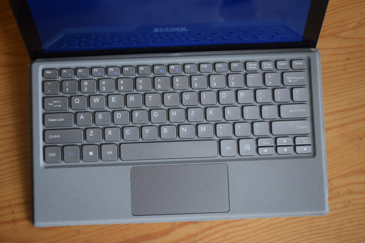 手写绘画通吃便携易用的116英寸中柏ezpadgo二合一平板电脑