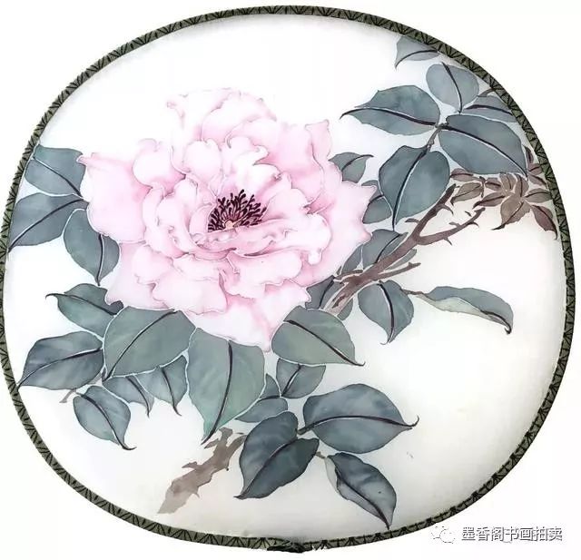 吴淑萍没骨花卉团扇作品欣赏