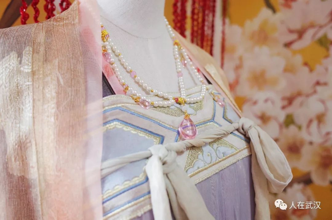 将爱好发展成事业,90后狮子座女孩圆了自己的汉服梦