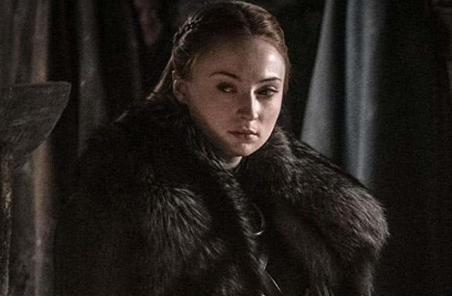 《权力的游戏》第八季第五集暗示了珊莎·史塔克发动叛乱反抗龙母