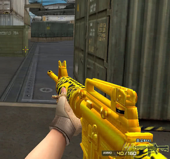 cf:曾让无数玩家捡到就疯狂截图的四把武器,图四:土豪级别!_黄金