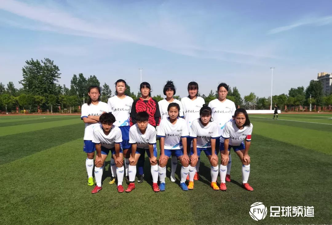 呼市蒙校女足夺全国校园足球超冠赛亚军