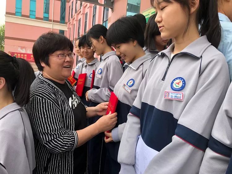 汇聚齐鲁正能量 自信担当燃热情——禹城市齐鲁中学举行学生会干部