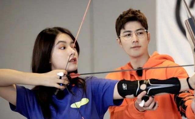 陈学冬林允互动超甜一句话暴露两人真实关系网友像极了爱情