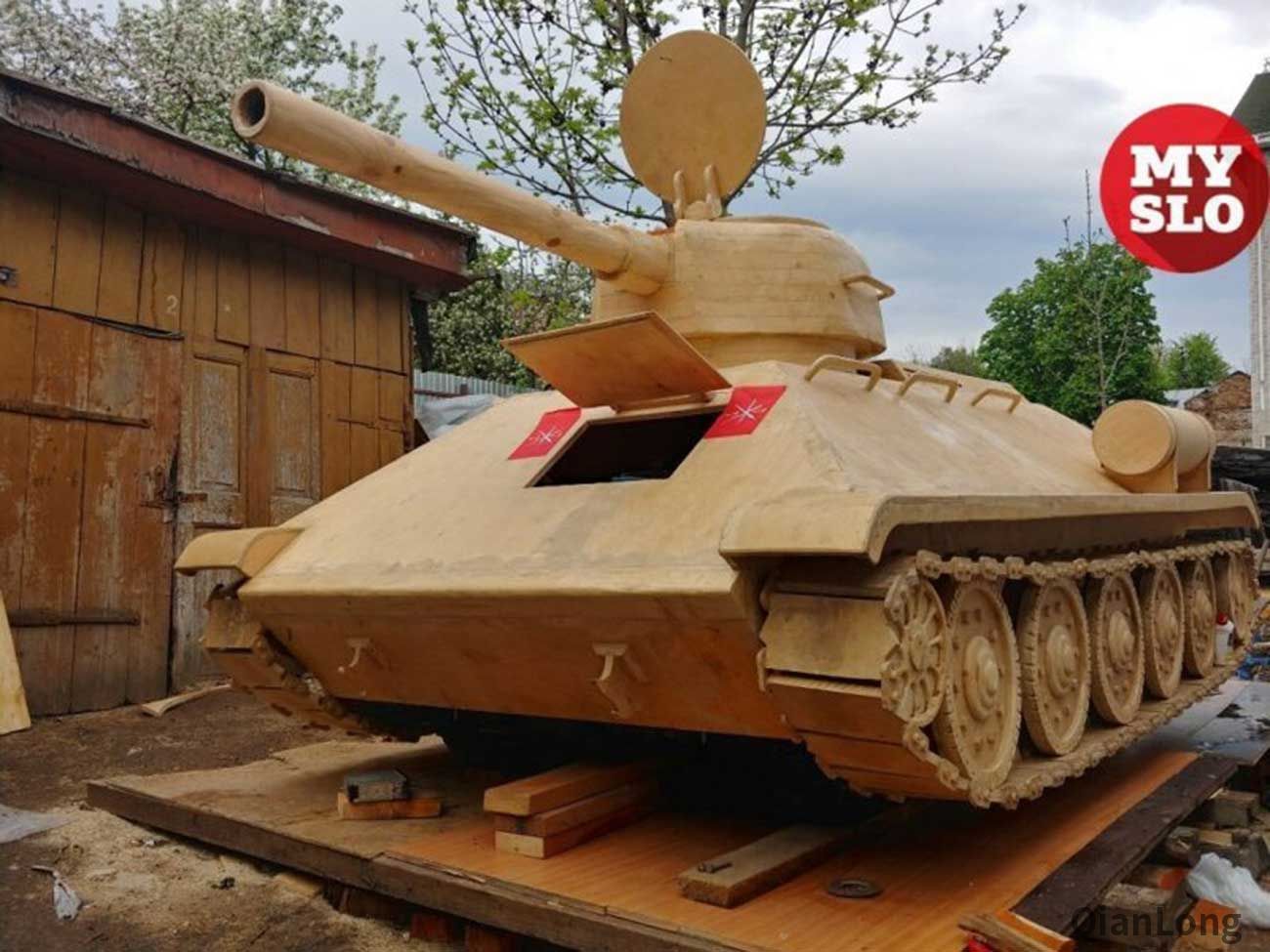俄罗斯木匠自制t34坦克制作之前一张图纸都没画