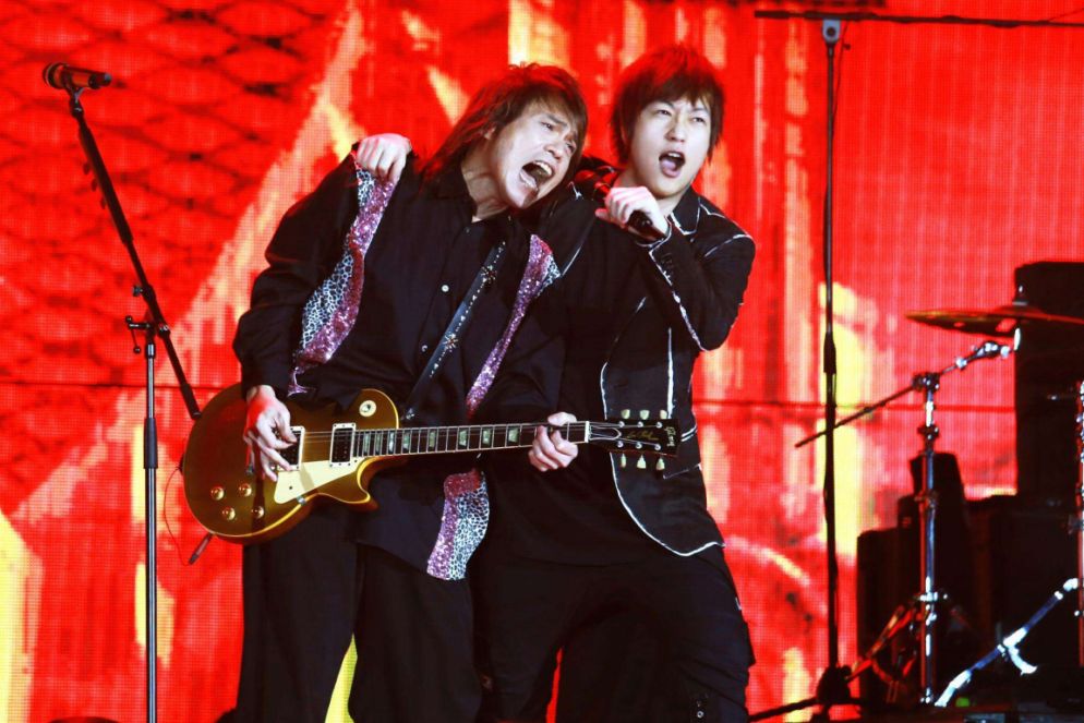 "台湾摇滚传奇"伍佰 睽违3年孕育全新人生哲学之作《让水倒流》