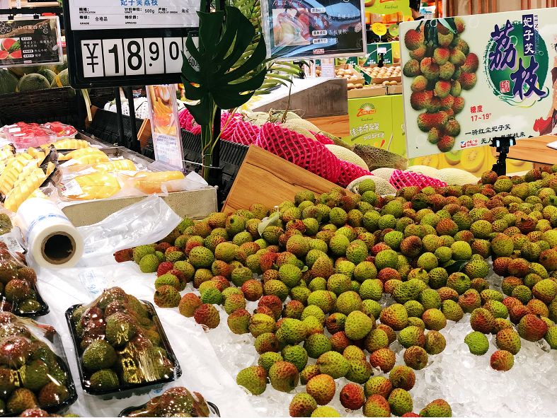 60元斤荔枝自由上热搜火了超市实测最低149元大成都表示一点都不慌