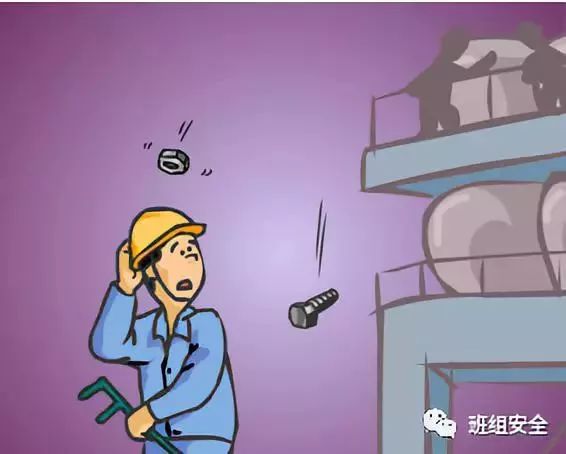 天降横祸监控拍下坠物致死全过程注意防范物体打击