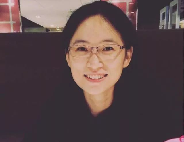 我们有机会邀请到了复旦大学的张怡微老师,她在复旦大学的创意写作mfa