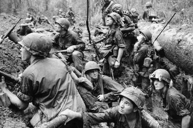 数百美国大兵血战2000越南精锐,震动世界的德浪河谷之战!