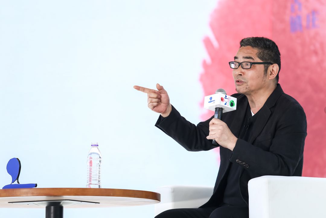 苏童山西聊起《大红灯笼高高挂》:写的是江南,张艺谋却爱上乔家大院_