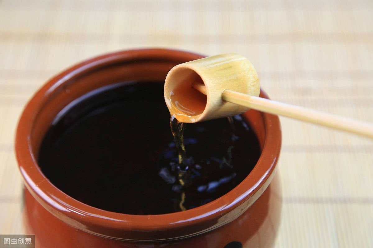 膝盖疼痛寸步难行葱配醋这样用膝关节炎滑膜炎都逃走了