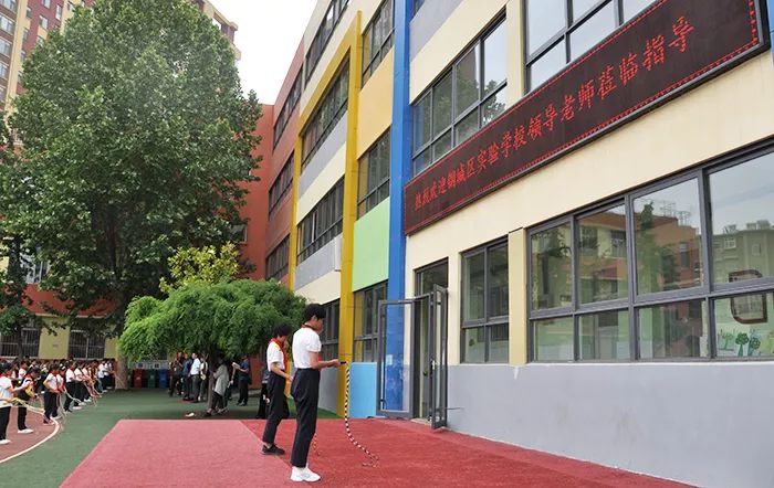 灵动课堂芳华五月济南市七里山小学迎接钢城区实验学校参观团