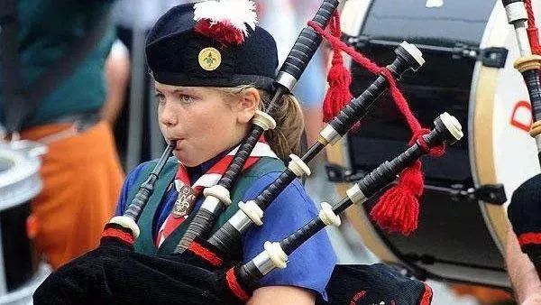 西班牙伦巴……苏格兰风笛,非洲手鼓,俄罗斯萨克斯02美食诱惑必将引爆