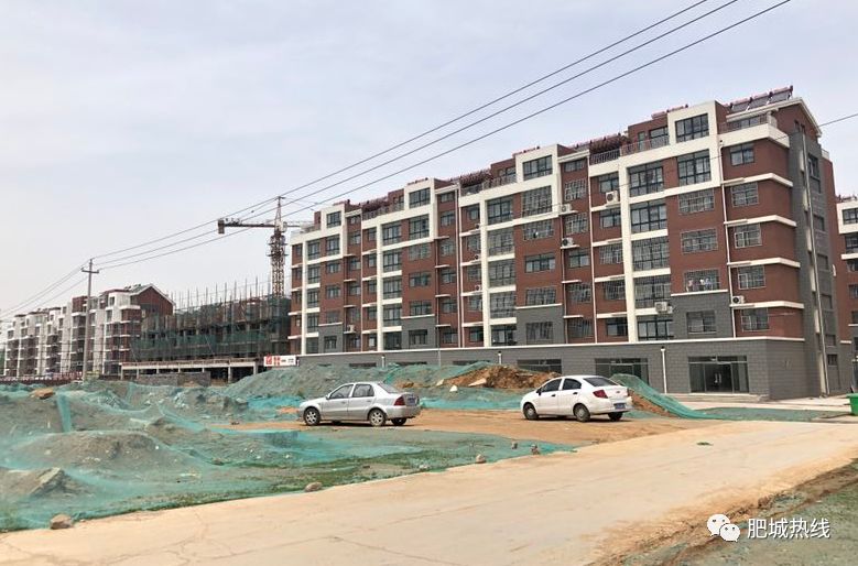 共建设居民楼10栋,安置182户;今年,在仪阳社区,大栲山社区,中心社区将