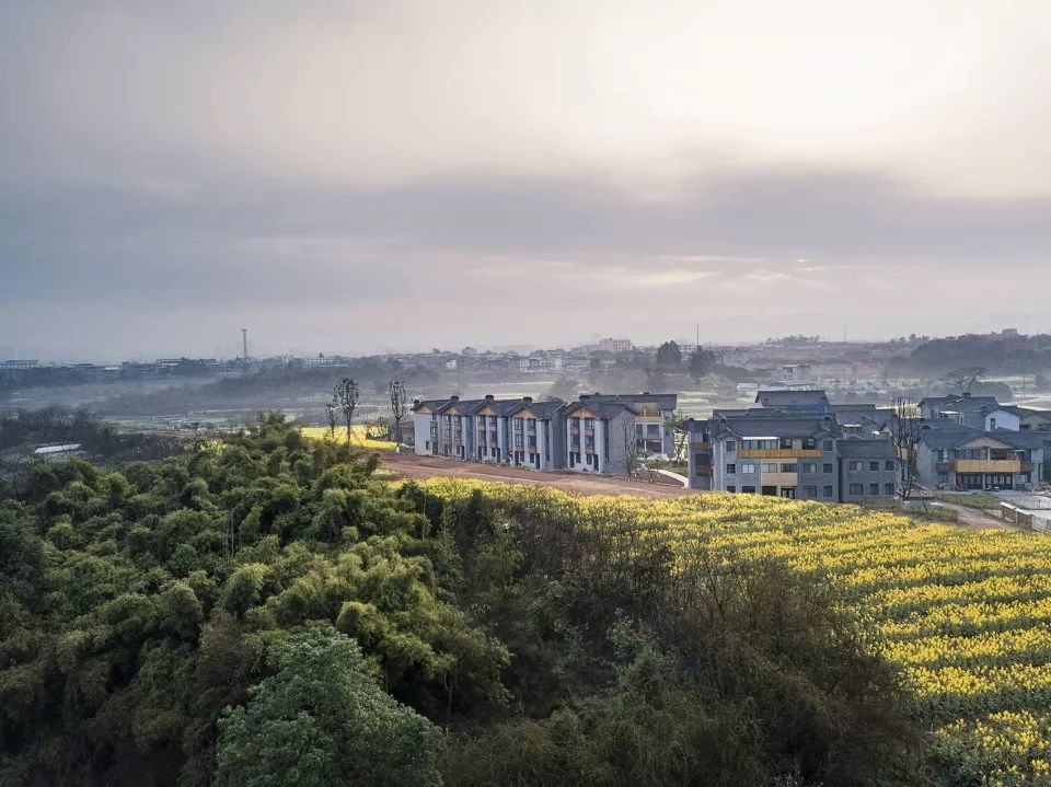 "天府新兴·和盛田园东方"田园社区远景