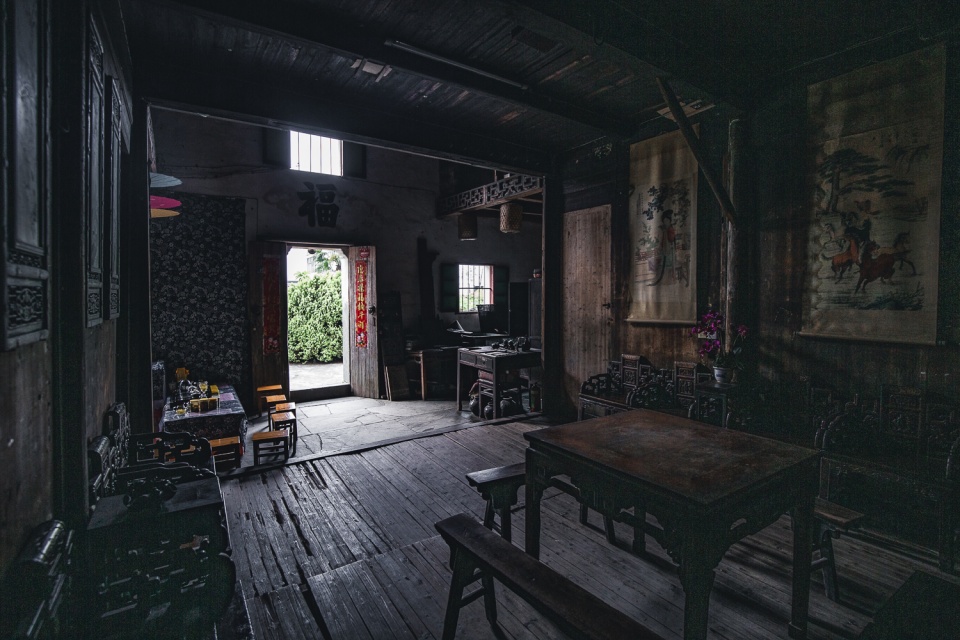 这座古村藏着一所清朝敬老院好似片场景