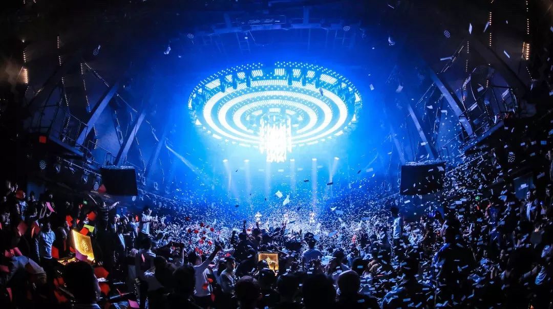 1我们联合了嘉兴最有逼格,最嗨的酒吧爱秀part 4 相约爱秀 室内电音