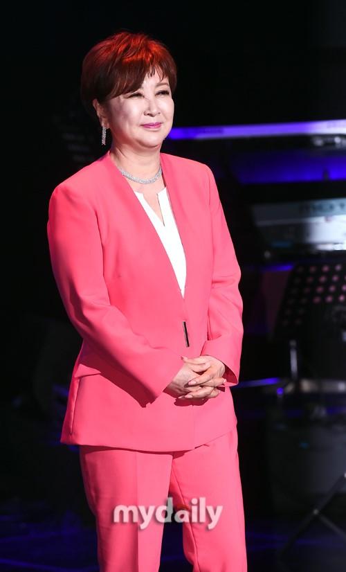 [md photo] 韩国女歌手桂银淑首尔举行新专辑发布会