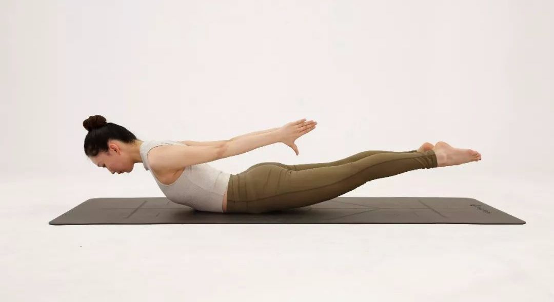 以上7个体式可以有效瘦腿,夏天到了,再也不能用衣服遮挡肉肉了,赶紧