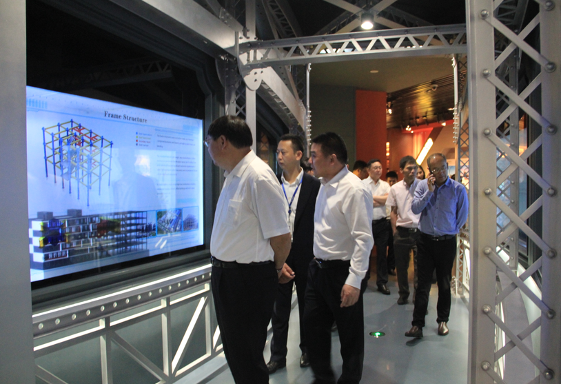 玉溪市副市长解仕清一行到中建钢构总部考察