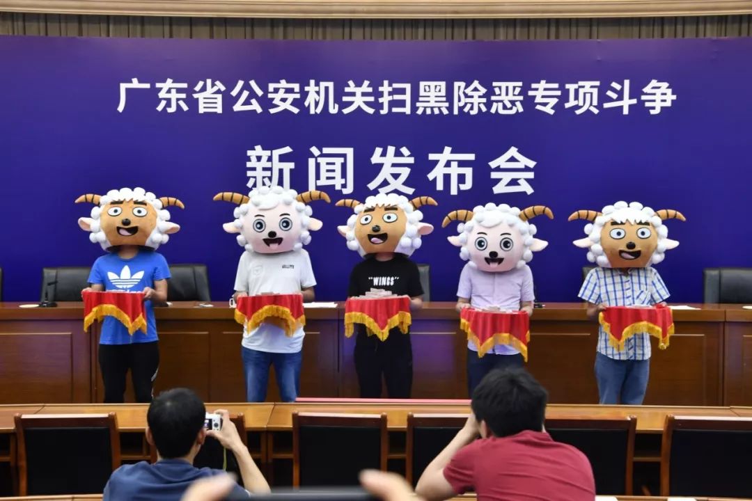 扫黑广东公安严打涉黑恶犯罪澄海一涉黑组织被打掉22人被抓