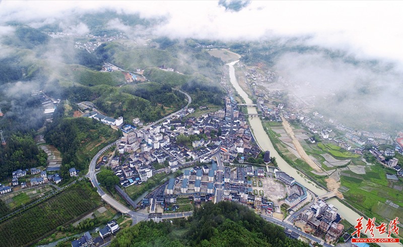 新华湖南 5月13日,环境综合整治后的桂东县寨