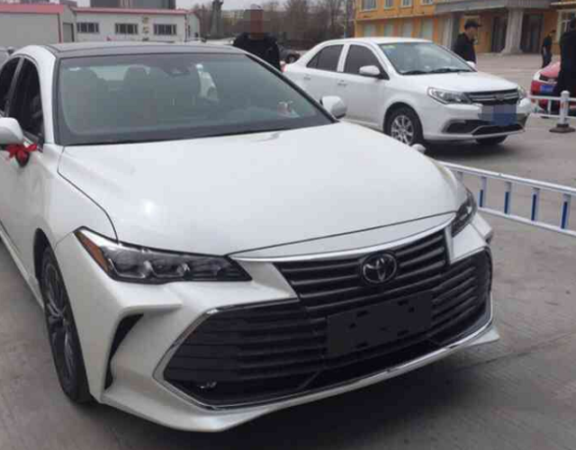 不要凯美瑞2448万选择了亚洲龙提车1个月后车主说出用车感受