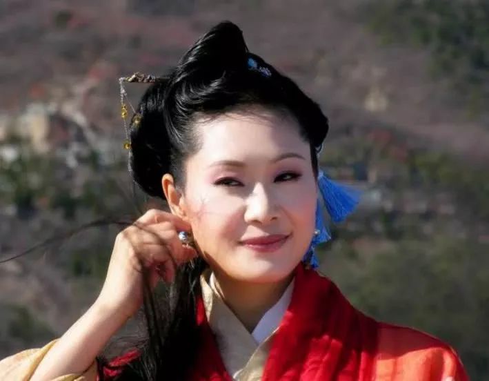 于文华老公曝光长相不忍直视不如大衣哥难怪不愿公开