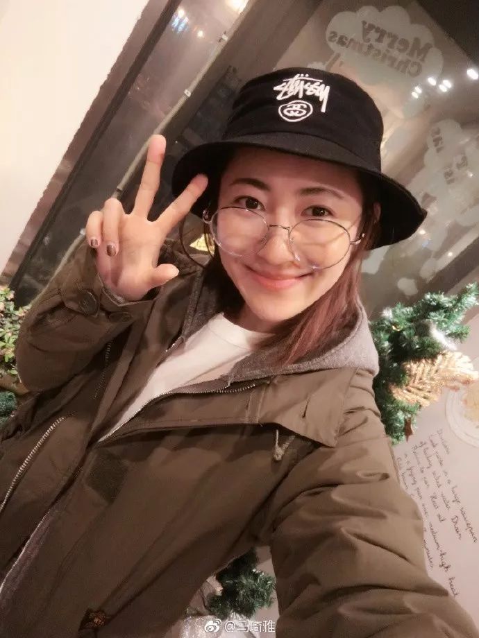 董博的前妻马琦雅也是一名演员,出身自中国煤矿文工团.