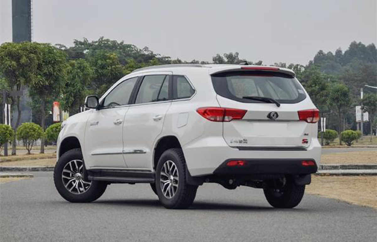 东风御风s16改款配置自动挡售价近30万你怎么看