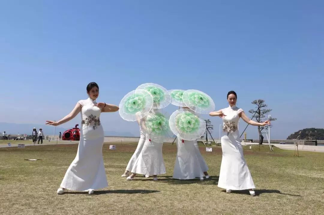 春之翼旗袍太極隊助興日本高松瀨戶內國際藝術節