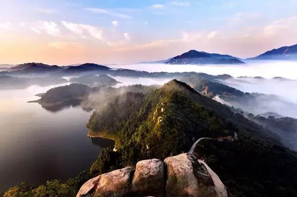 信陽這一地區被稱為中國天然氧吧有四個景點最值得一去