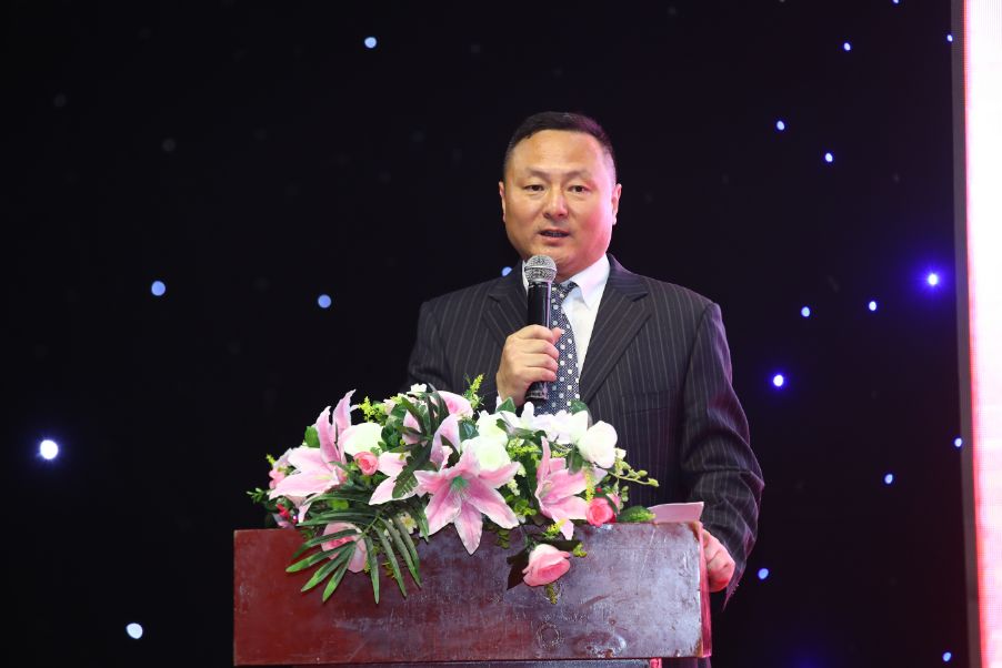 瑞金市委副书记,副市长李立东讲话李立东强调,瑞金正处在天时,地利