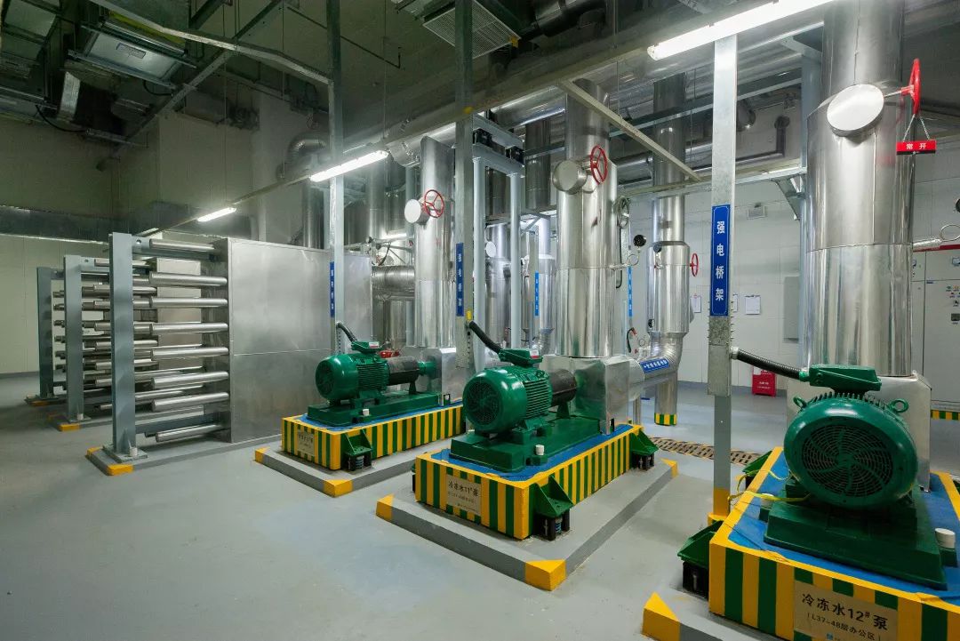 01 制冷机房 02 冷却塔机房 03 换热机房 04 风管和水管 05 减震降噪