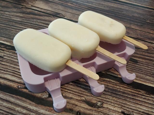 夏天来了,家庭版"小布丁雪糕",清凉解暑,孩子爱吃!