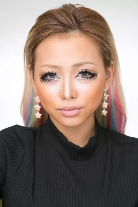 堪比整容的日本辣妹妆,原来是这么画出来的!