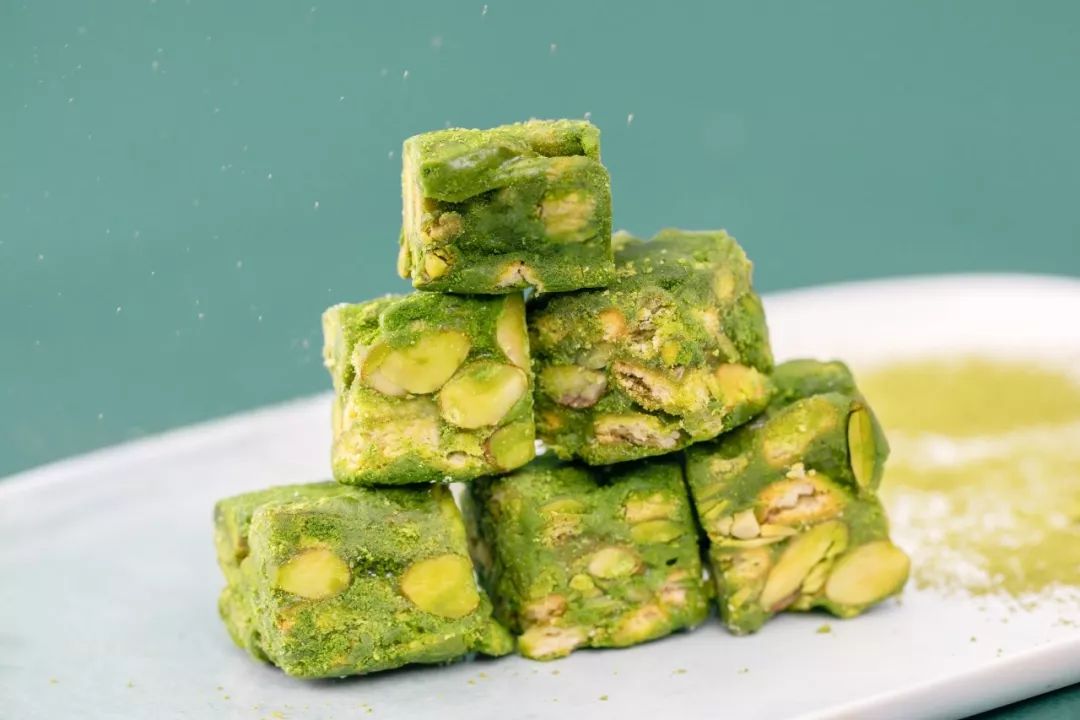 严选丨新晋网红"雪花酥",70%是果干,坚果,一吃就停不下来