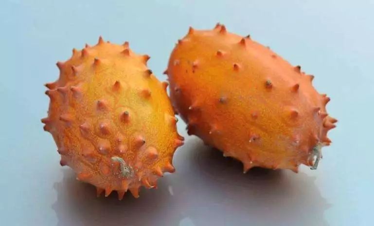 广州惊现灭霸同款水果!搭配蜂蜜再吸果汁?吃过的人都说