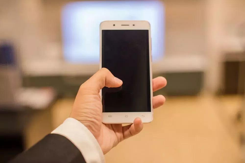 难怪你手机老坏!