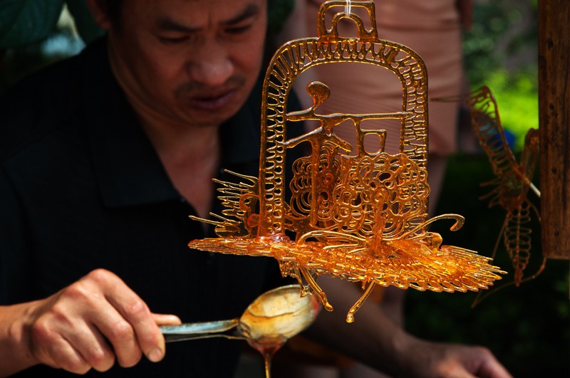 制作者不但需要对麦芽糖的火候有很好的控制,还需要有一定的绘画功底