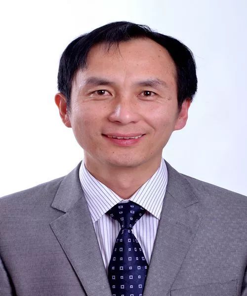 请为我们的齐鲁最美教师候选人杜金柱老师点赞!