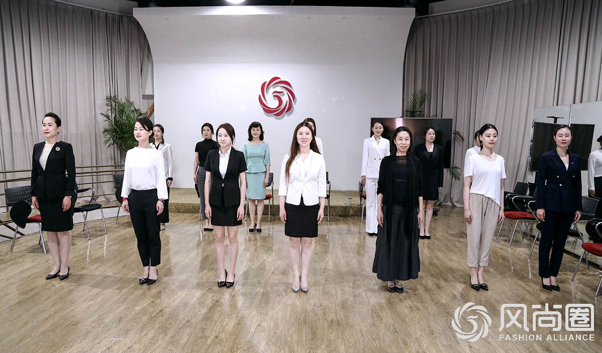 第26届专业形体仪态训练营今日圆满闭幕