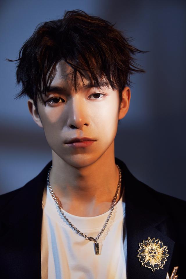 原创叶子铭以getoutmyway检验实力态度与个性兼具