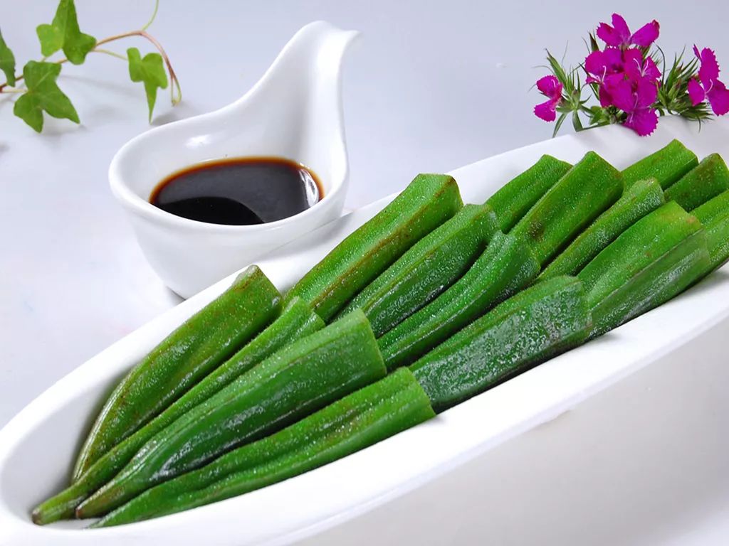 毛芹小米椒拌豇豆大烤墨鱼炝拌海带结金焗牛排虎皮凤爪本文所有图片为