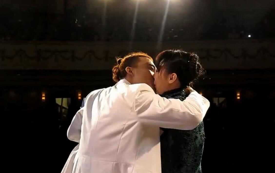 原创知情人曝任素汐出轨光明正大,剧组叫董博为老公,两人不偷偷摸摸