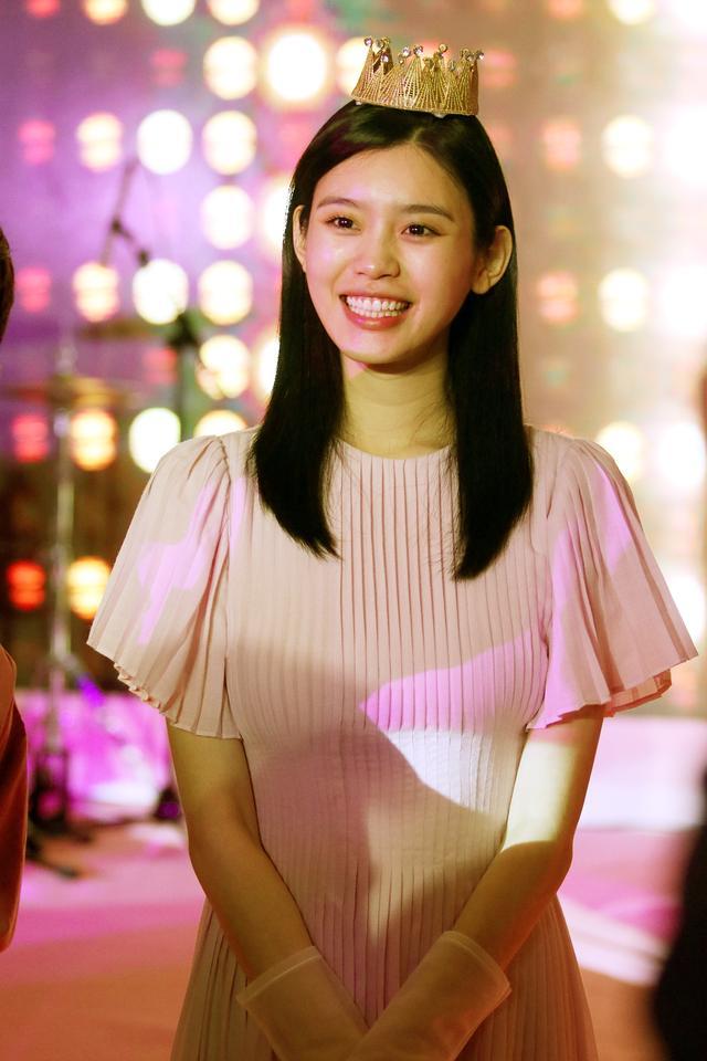 何猷君前任发文4个字耐人寻味_何俊军